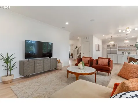 2196 Wood Duck Way Eugene OR 97401