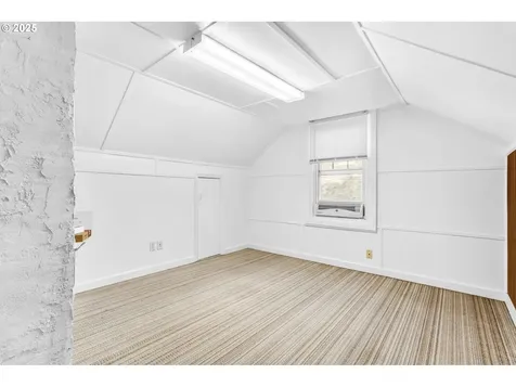 15 SE 86th Avenue Portland OR 97216
