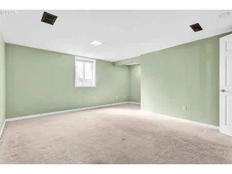 15 SE 86th Avenue Portland OR 97216