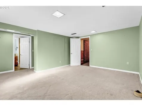 15 SE 86th Avenue Portland OR 97216