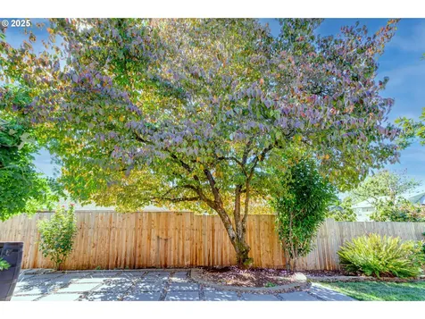 15 SE 86th Avenue Portland OR 97216