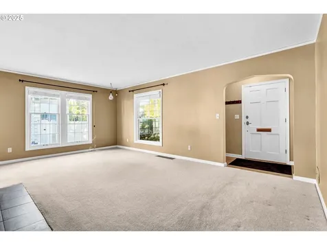 15 SE 86th Avenue Portland OR 97216