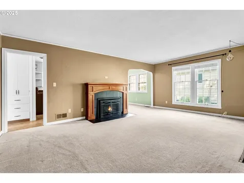 15 SE 86th Avenue Portland OR 97216