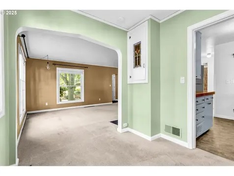 15 SE 86th Avenue Portland OR 97216