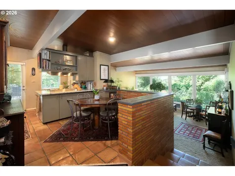 4242 SW Twombly Avenue Portland OR 97239