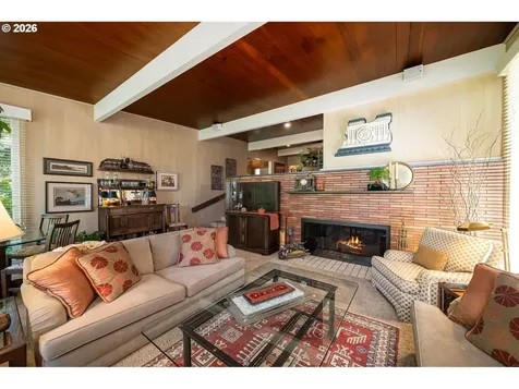 4242 SW Twombly Avenue Portland OR 97239