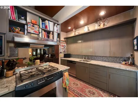 4242 SW Twombly Avenue Portland OR 97239