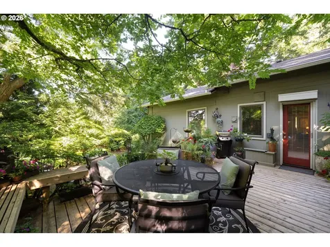 4242 SW Twombly Avenue Portland OR 97239