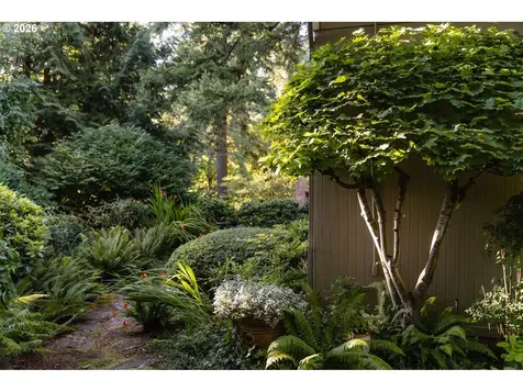 4242 SW Twombly Avenue Portland OR 97239