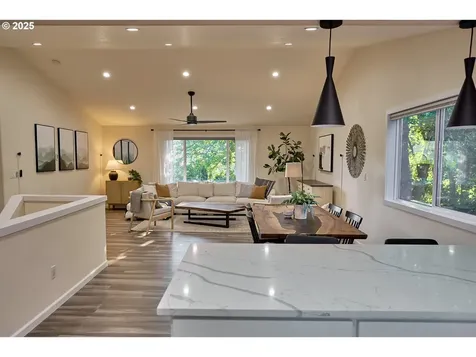 4175 NE Everett Court Camas WA 98607