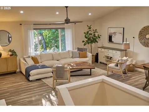 4175 NE Everett Court Camas WA 98607