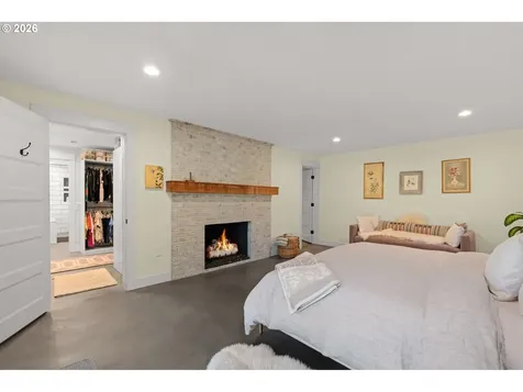8795 SW Birchwood Road Portland OR 97225