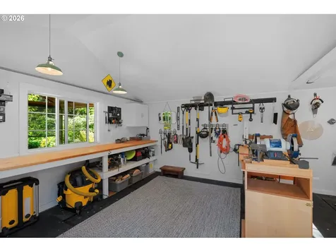 8795 SW Birchwood Road Portland OR 97225