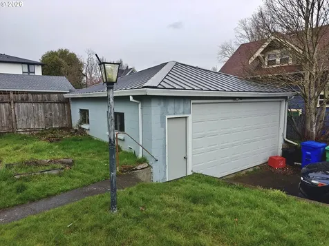 8434 SE 17th Avenue Portland OR 97202