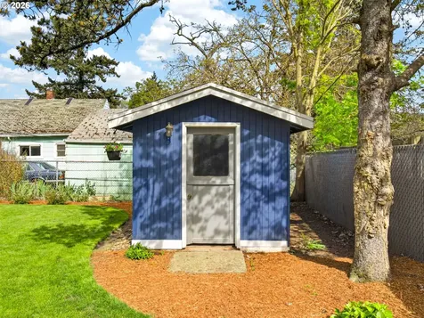 7812 SE Crystal Springs Boulevard Portland OR 97206