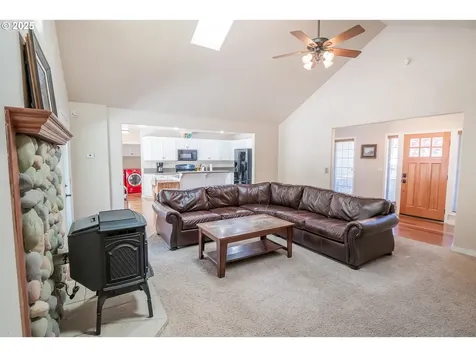 25434 Laro Court Veneta OR 97487