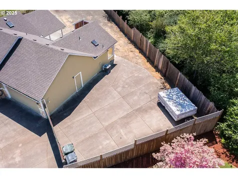 25434 Laro Court Veneta OR 97487