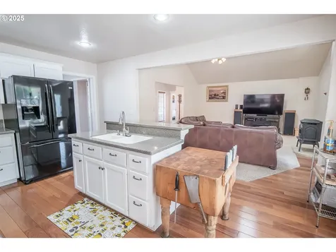 25434 Laro Court Veneta OR 97487