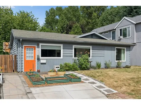 9805 N Clarendon Avenue Portland OR 97203