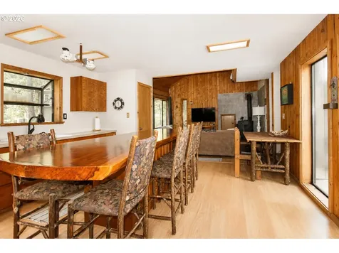 Cabin 196 Northwoods Cougar WA 98616