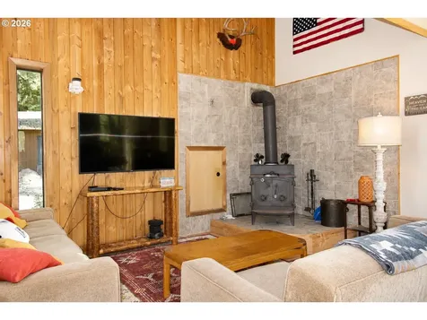 Cabin 196 Northwoods Cougar WA 98616