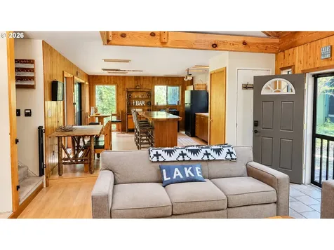 Cabin 196 Northwoods Cougar WA 98616