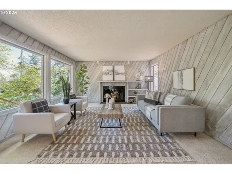 2748 SW 84th Place Portland OR 97225