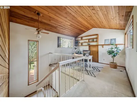 2748 SW 84th Place Portland OR 97225