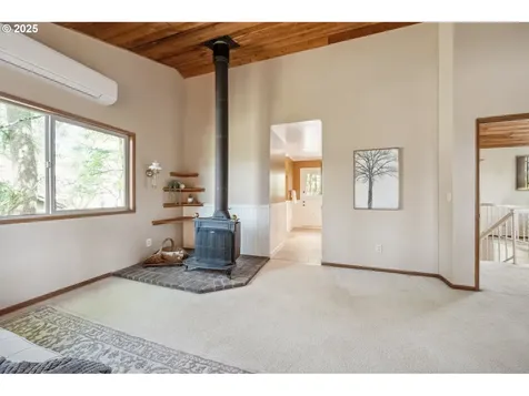 2748 SW 84th Place Portland OR 97225