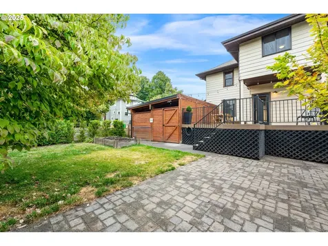 2889 SE Woodward Street Portland OR 97202