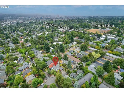 2889 SE Woodward Street Portland OR 97202
