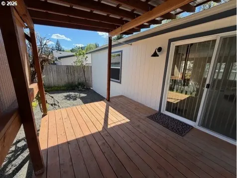25368 E Cedar Glen Loop Welches OR 97067