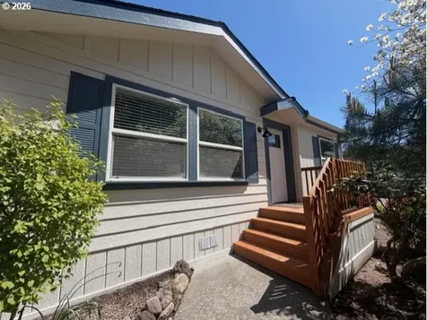 25368 E Cedar Glen Loop Welches OR 97067