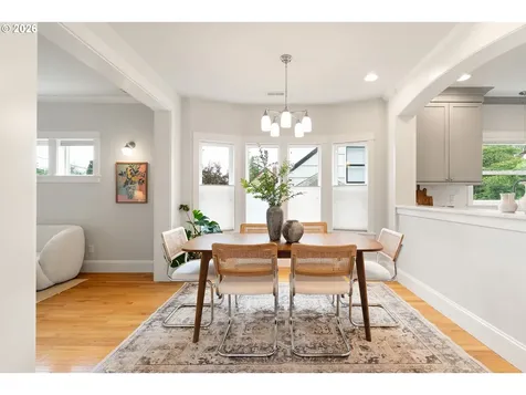 6127 NE 27th Avenue Portland OR 97211