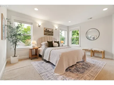 6127 NE 27th Avenue Portland OR 97211
