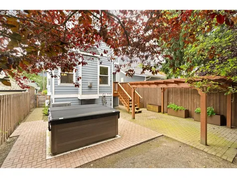 6127 NE 27th Avenue Portland OR 97211