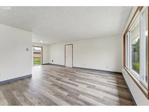 20385 SW Shelley Court Beaverton OR 97078
