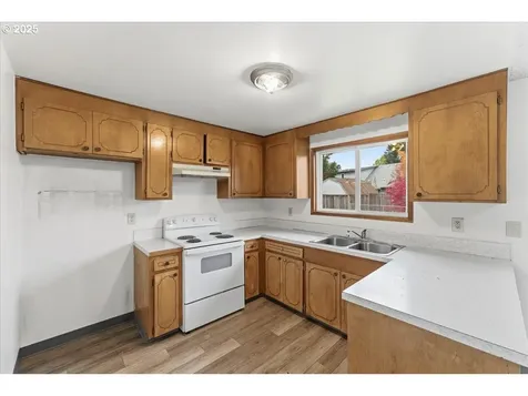 20385 SW Shelley Court Beaverton OR 97078