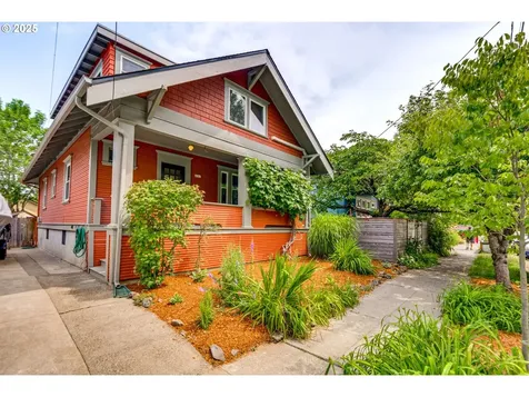 4261 SE Morrison Street Portland OR 97215