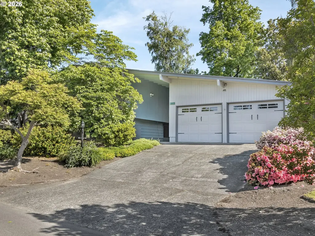 8835 SW Oak Lane Portland OR 97223