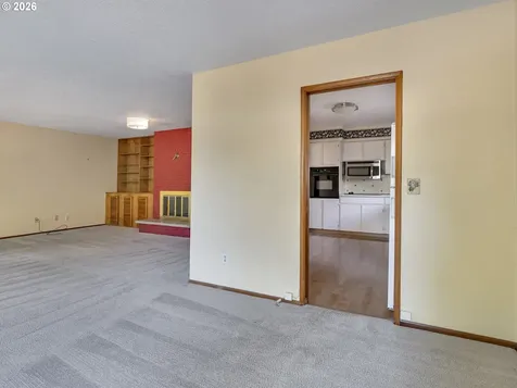 8835 SW Oak Lane Portland OR 97223
