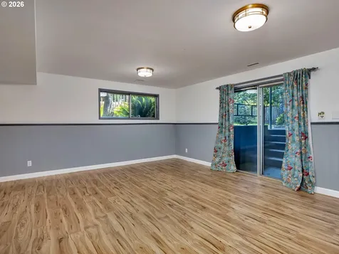 8835 SW Oak Lane Portland OR 97223