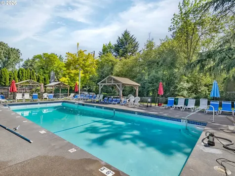 8835 SW Oak Lane Portland OR 97223