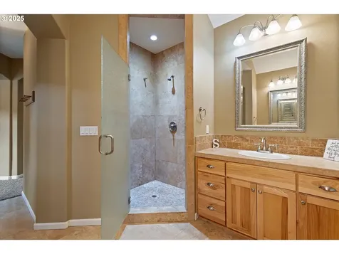 18485 S Winnifred Avenue Molalla OR 97038