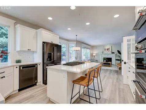 13888 SW Essex Drive Portland OR 97223