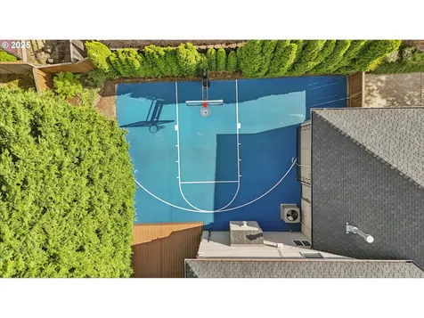13888 SW Essex Drive Portland OR 97223