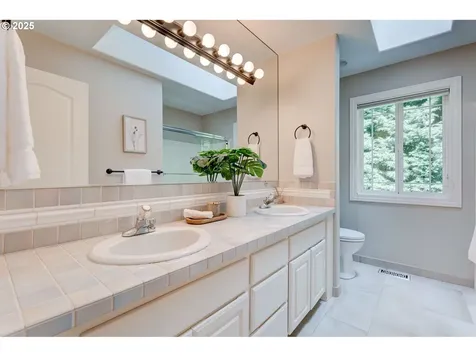 13888 SW Essex Drive Portland OR 97223
