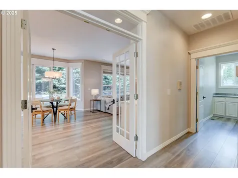 13888 SW Essex Drive Portland OR 97223