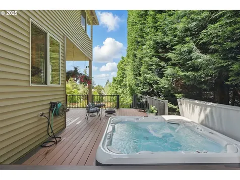 13888 SW Essex Drive Portland OR 97223