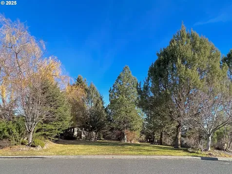 3162 NW Craftsman Drive Bend OR 97703